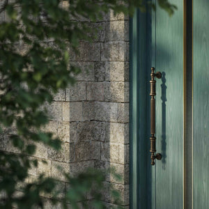 Neoclassical brass pull handle with fluted details, ideal for interior and exterior doors by Ghidini 1849 - Finish: OBM Bronze Satin Matt Brass