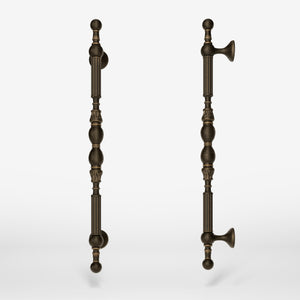 Brass pull handle with sculpted details and neoclassical design, ideal for prestigious doors by Ghidini 1849 - Finish: OBM Bronze Satin Matt Brass