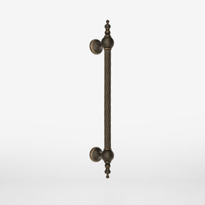 Brass pull handle with a twisted shaft, classic and elegant design, ideal for exclusive entrances by Ghidini 1849 - Finish: OBM Bronze Satin Matt Brass