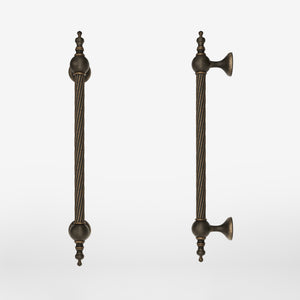 Brass pull handle with a twisted shaft, classic and elegant design, ideal for exclusive entrances by Ghidini 1849 - Finish: OBM Bronze Satin Matt Brass