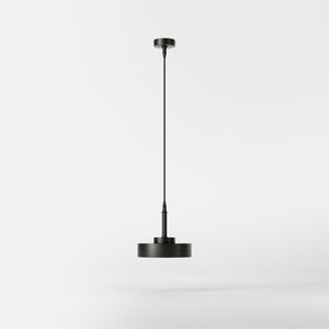Single-light pendant lamp in black metal with a gold interior, minimalist design for living rooms and kitchens by Ghidini 1849 - Finish: ONO Matt Black