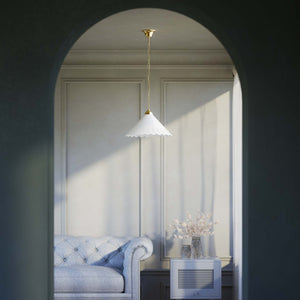 Classic pendant lamp with white pierced ceramic shade floral patterns and brass chain by Ghidini 1849 - Finish: OLV Polished Brass