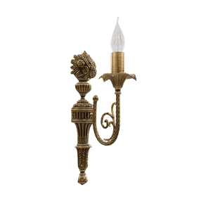 Brass wall light in Louis XV style, with decorative details and artisanal craftsmanship, Made in Italy by Ghidini 1849