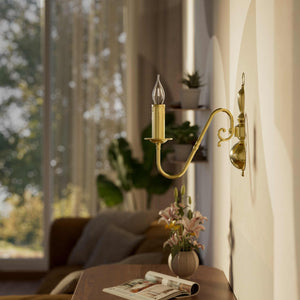 Flemish style brass wall lamp with decorative sphere and curved arm, classic design for interior lighting - Finish: OLV Polished Brass