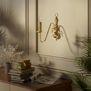 Flemish style brass wall lamp with decorative sphere and curved arm, classic design for interior lighting - Finish: OLV Polished Brass