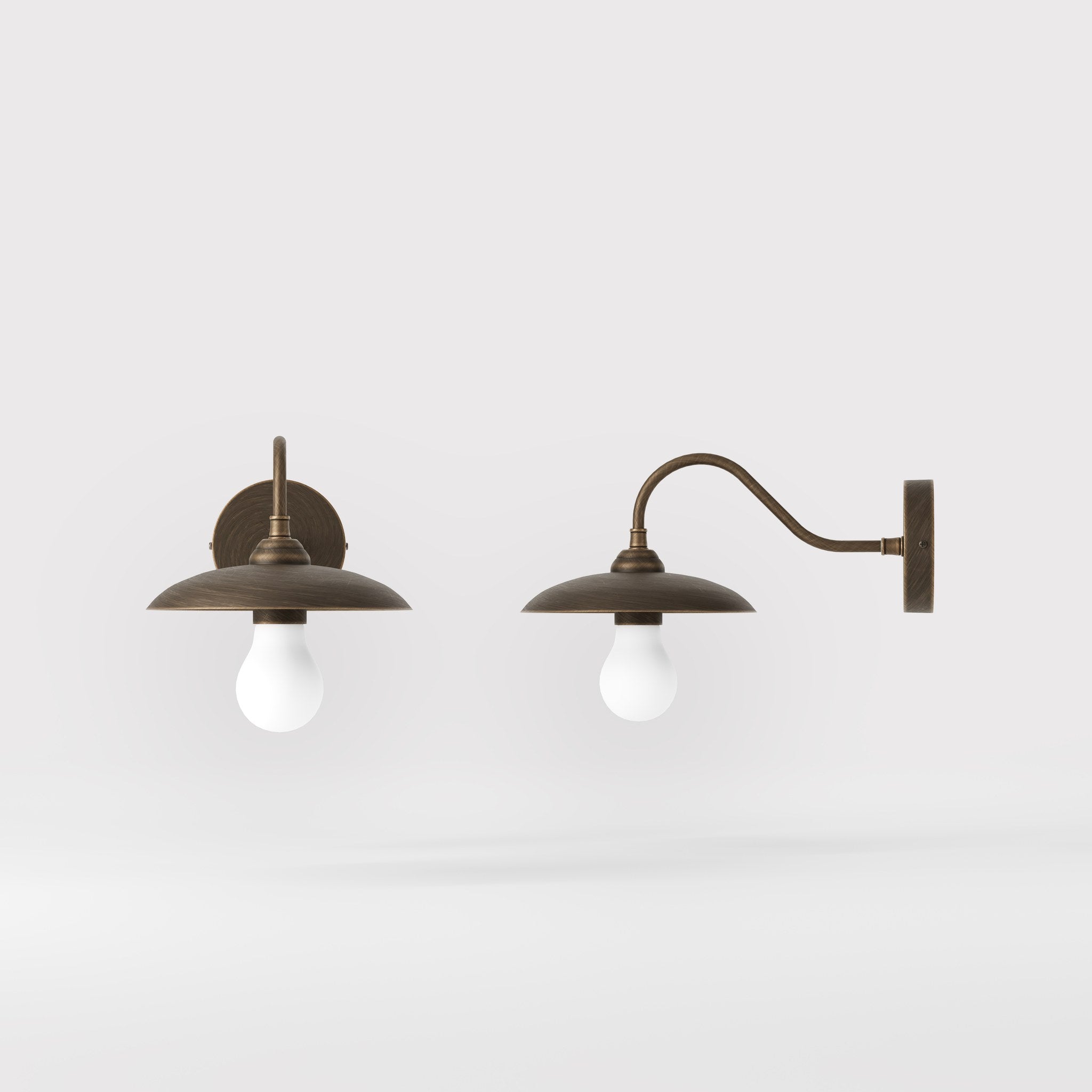 Vintage brass wall lamp with curved arm, ideal for sophisticated interiors by Ghidini 1849 - Finish: OBM Bronze Satin Matt Brass