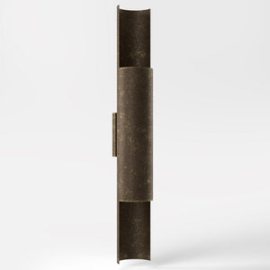 Contemporary brass wall lamp with tubular design, emits light upwards and downwards, ideal for modern spaces by Ghidini 1849 - Finish: OAS Antique Brass