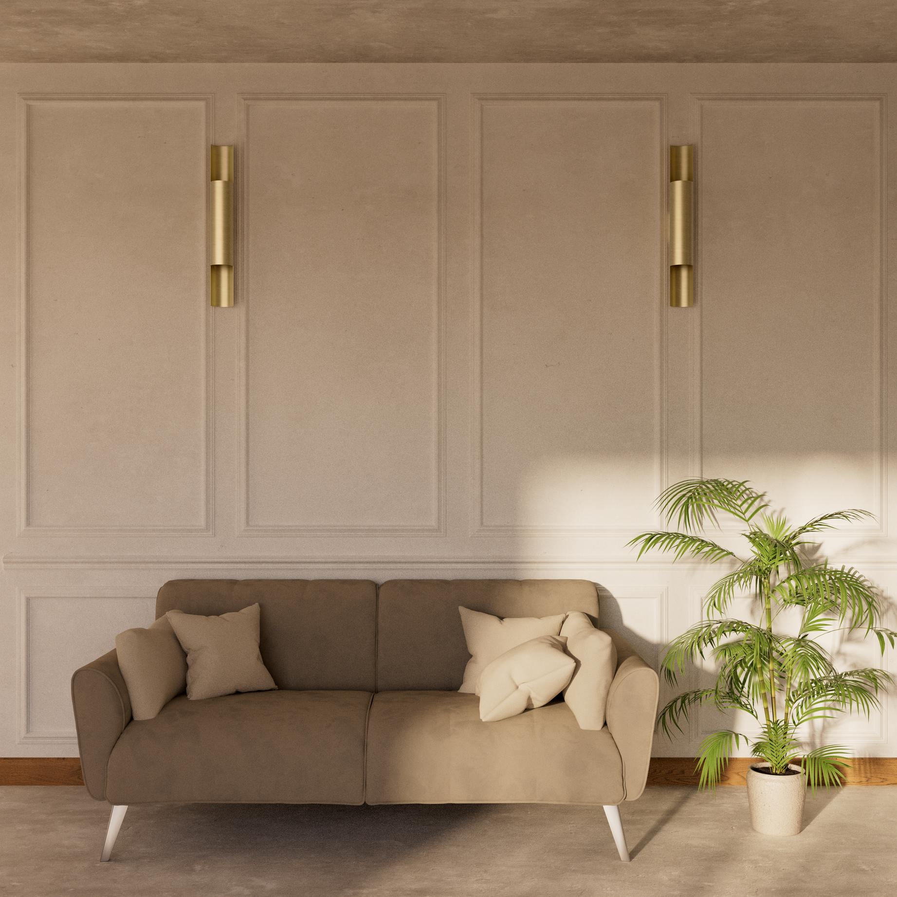 Contemporary brass wall lamp with tubular design, emits light upwards and downwards, ideal for modern spaces by Ghidini 1849 - Finish: OBV Bronze Satin Light Brass