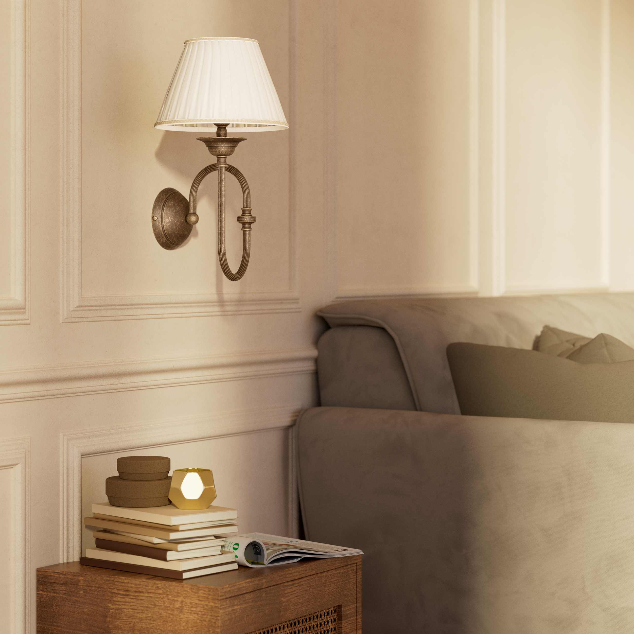 Classic brass wall lamp with curved arm and ivory pleated shade, design inspired by musical instruments Made in Italy by Ghidini 1849 - Finish: OAS Antique Brass