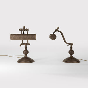 Brass study lamp with adjustable cylindrical shade on turned base with concentric moldings and dual joint system by Ghidini 1849 - Finish: OAS Antique Brass