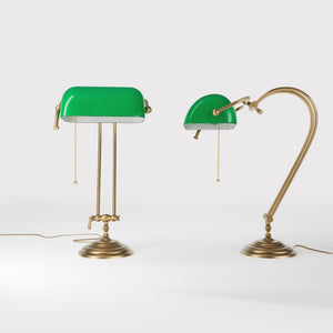 Classic banker's desk lamp with green glass shade and adjustable brass structure featuring dual joints and pull chain switch by Ghidini 1849 - Finish: OBS Bronze Satin Brass