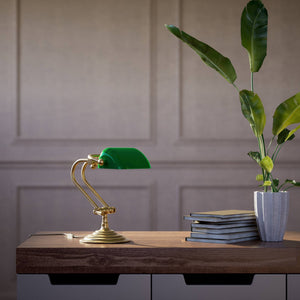 Mini banker's lamp with green glass shade and compact adjustable brass structure with dual joints and pull chain by Ghidini 1849 - Finish: OBS Bronze Satin Brass