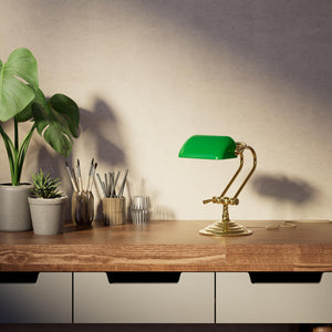 Mini banker's lamp with green glass shade and compact adjustable brass structure with dual joints and pull chain by Ghidini 1849 - Finish: OLV Polished Brass