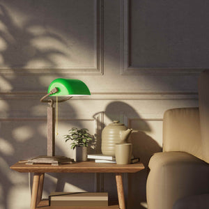 Executive library lamp with green glass shade and brass structure, decorative geometric base and golden pull chain by Ghidini 1849 - Finish: OAS Antique Brass