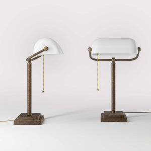 Banker's desk lamp with white glass shade and brass structure, geometric base and golden pull chain for operation by Ghidini 1849 - Finish: OAS Antique Brass