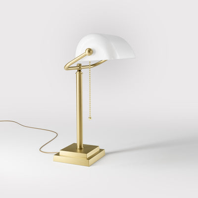 Banker's desk lamp with white glass shade and brass structure, geometric base and golden pull chain for operation by Ghidini 1849 - Finish: OBV Bronze Satin Light Brass
