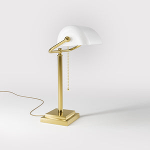 Banker's desk lamp with white glass shade and brass structure, geometric base and golden pull chain for operation by Ghidini 1849 - Finish: OLV Polished Brass