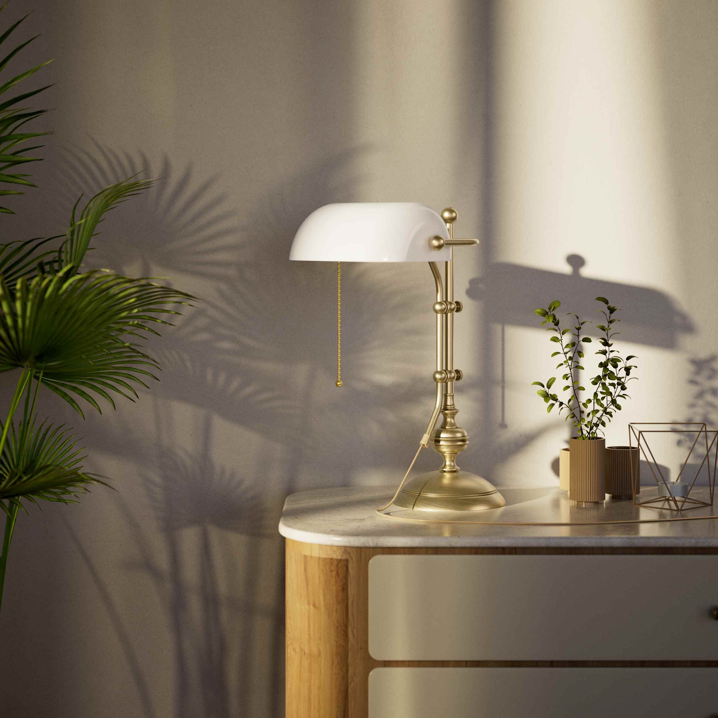 Classic banker's desk lamp with glass shade, height-adjustable arm and chain pull switch, brass structure by Ghidini 1849 - Finish: OBV Bronze Satin Light Brass