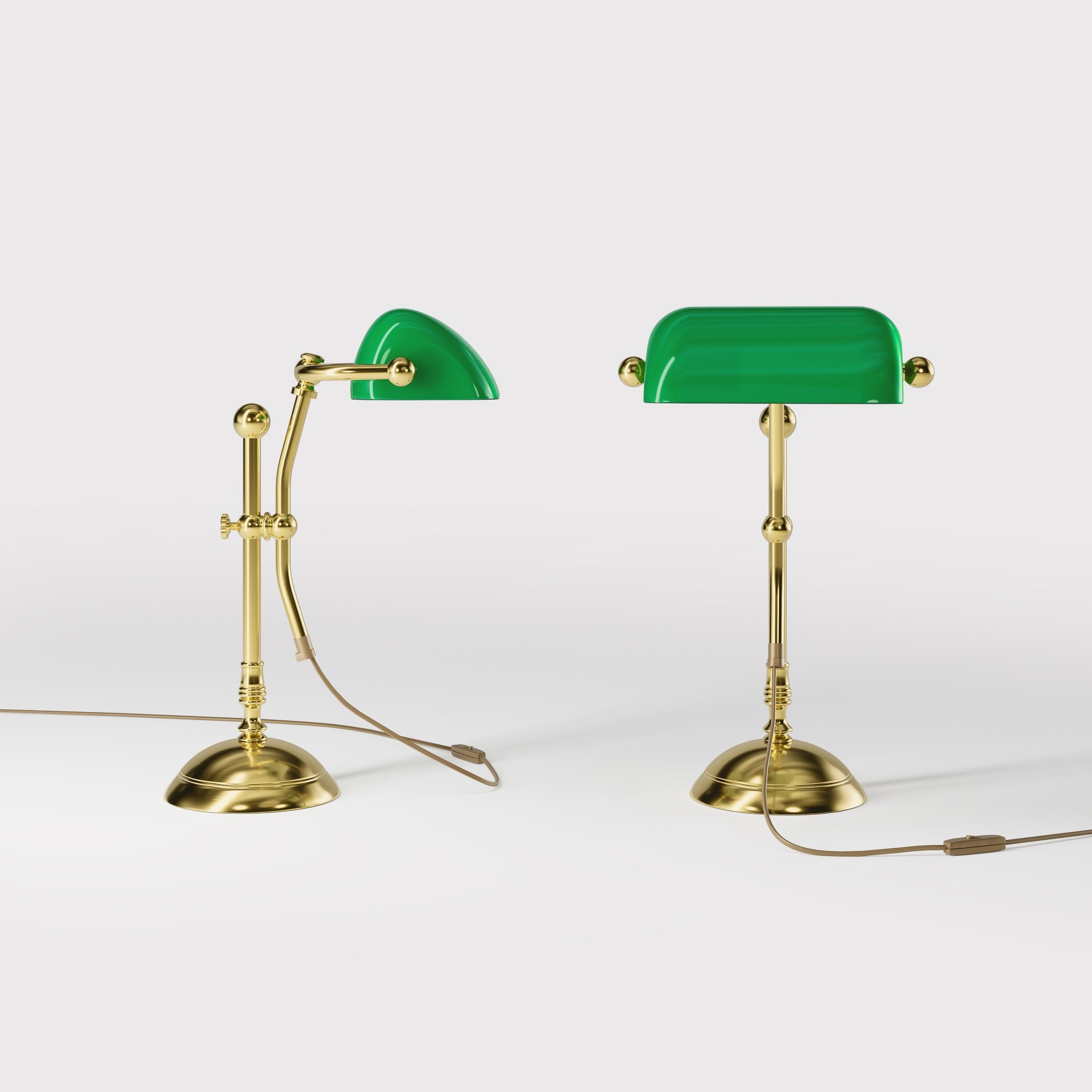 Compact banker's desk lamp with green shade, height-adjustable arm and brass structure by Ghidini 1849 | Finish: OLV Polished Brass
