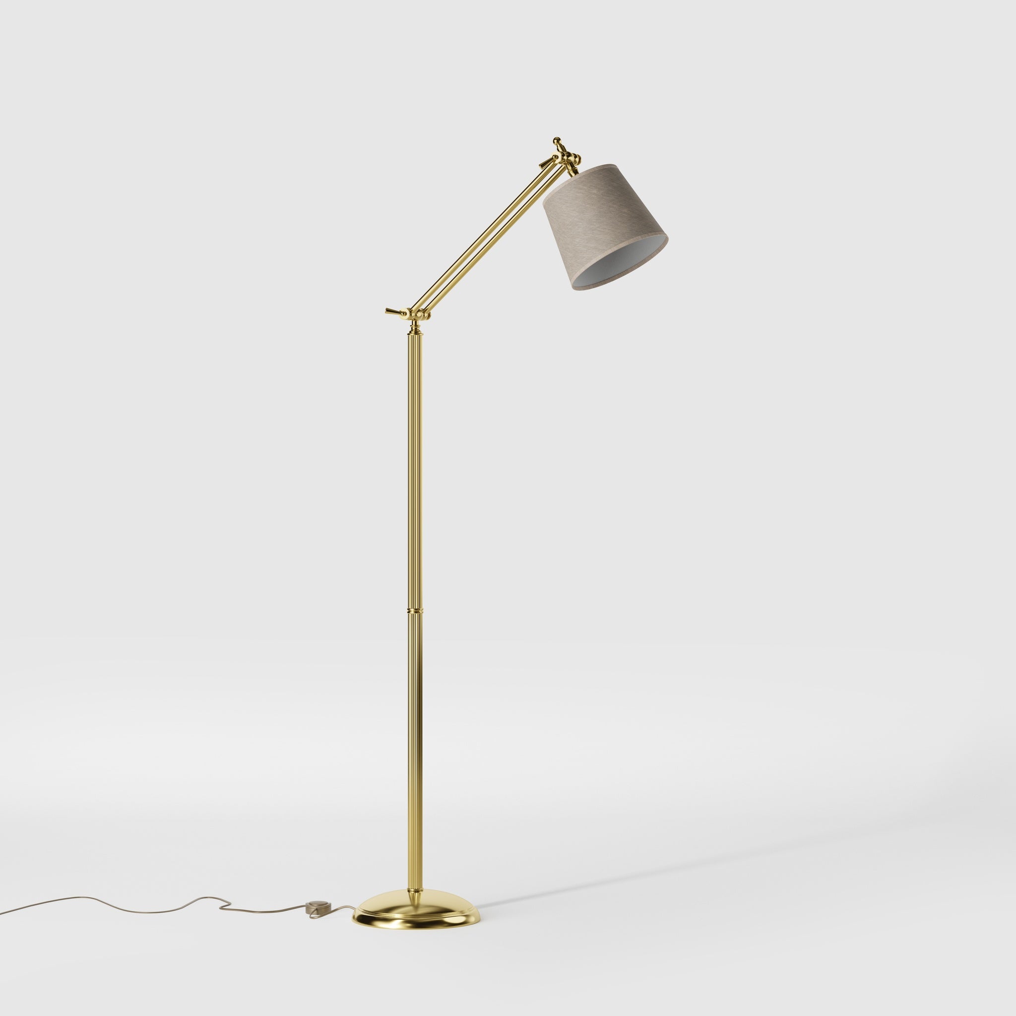 Classic brass floor lamp with ribbed stem, adjustable double joint and grey linen-effect fabric shade Made in Italy by Ghidini 1849 - Finish: OLV Polished Brass