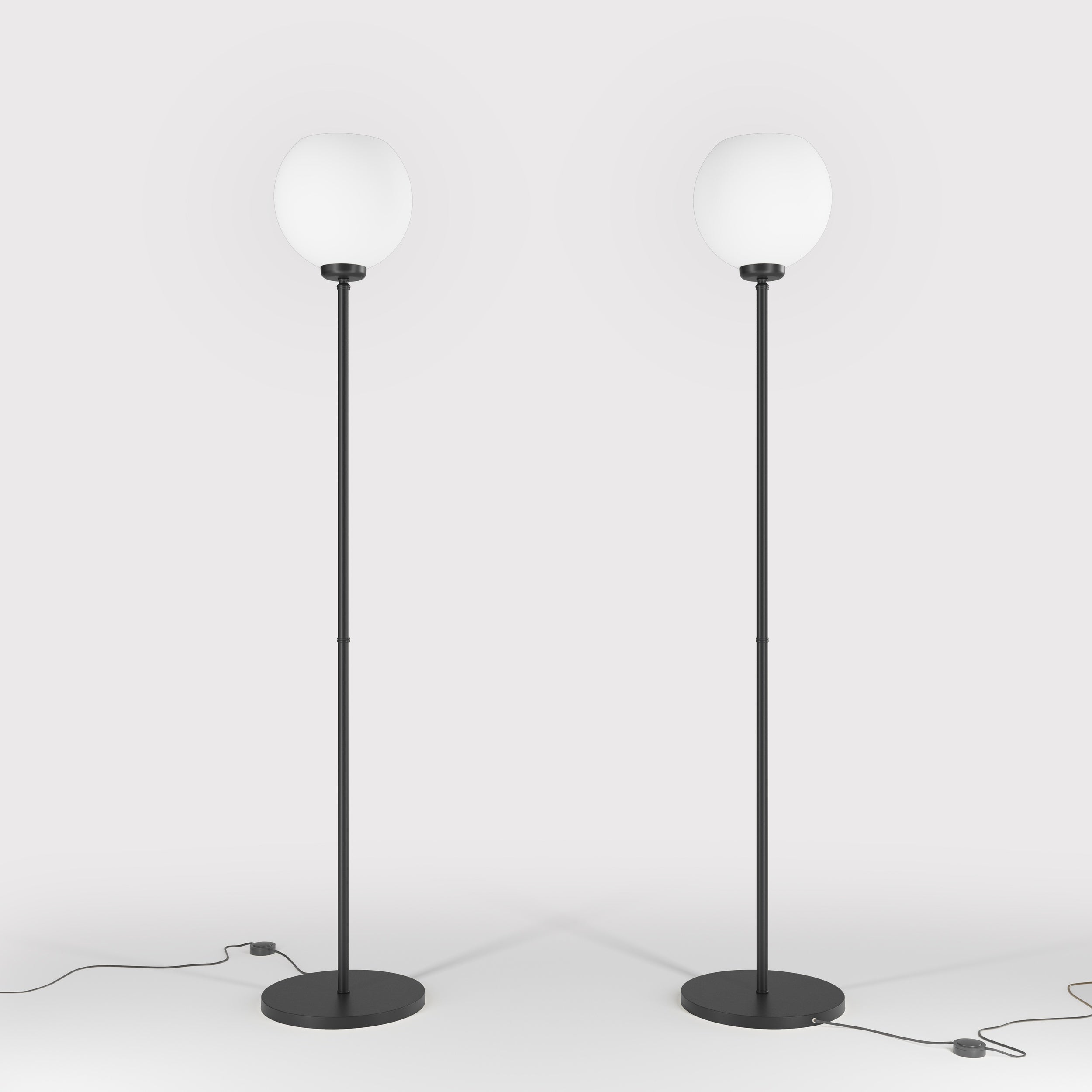 Brass floor lamp with frosted glass globe, elegant lighting for interiors - Finish: ONO Matt Black
