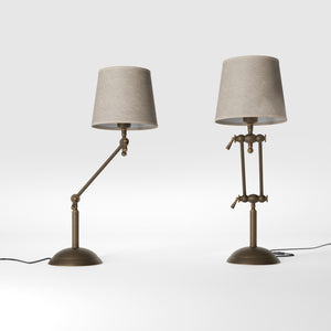 Classic brass table lamp with fluted stem adjustable double joint and grey linen-effect fabric shade Made in Italy by Ghidini 1849 - Finish: OBM Bronze Satin Matt Brass