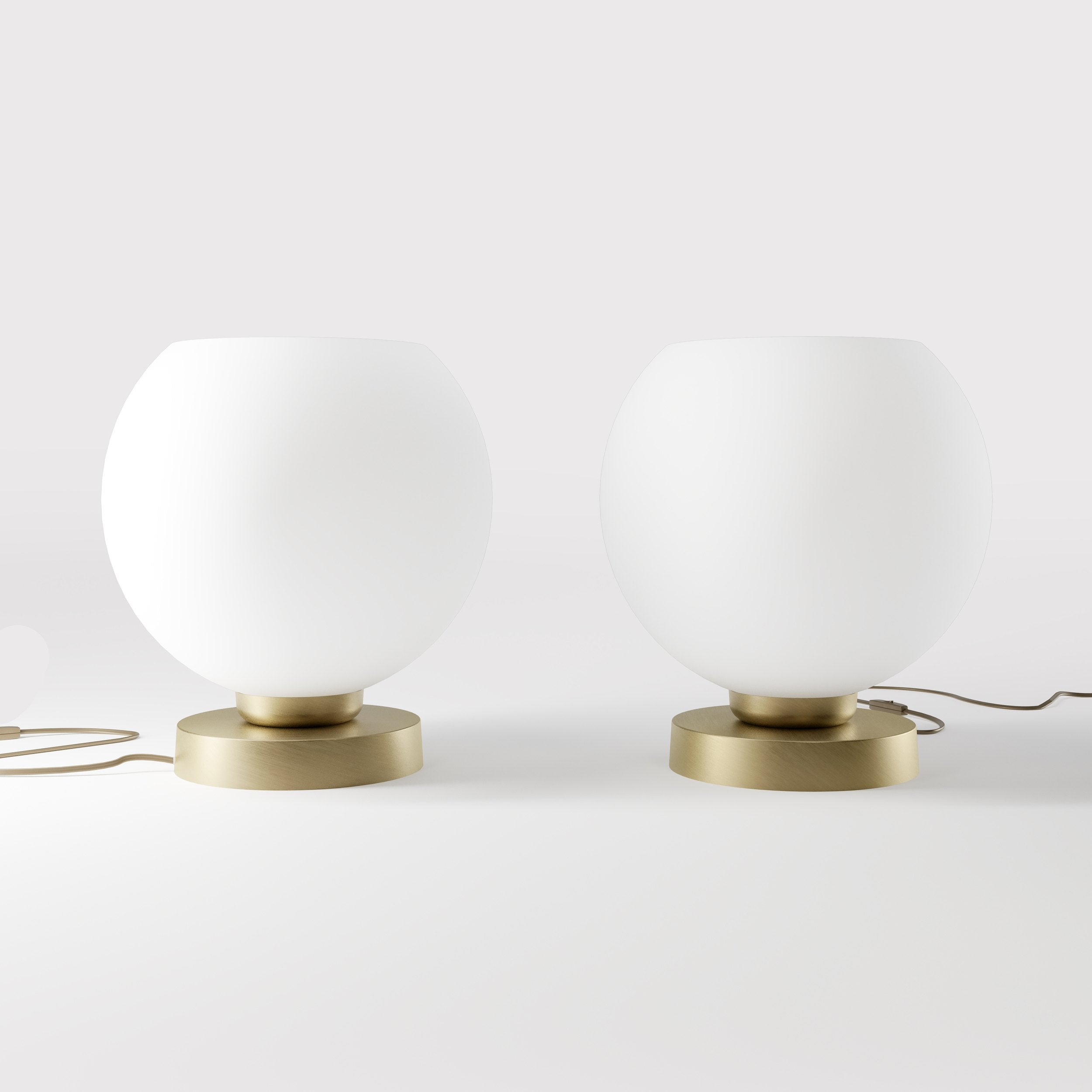 Brass table lamp with frosted glass globe, sophisticated lighting for interiors - Finish: OBV Bronze Satin Light Brass