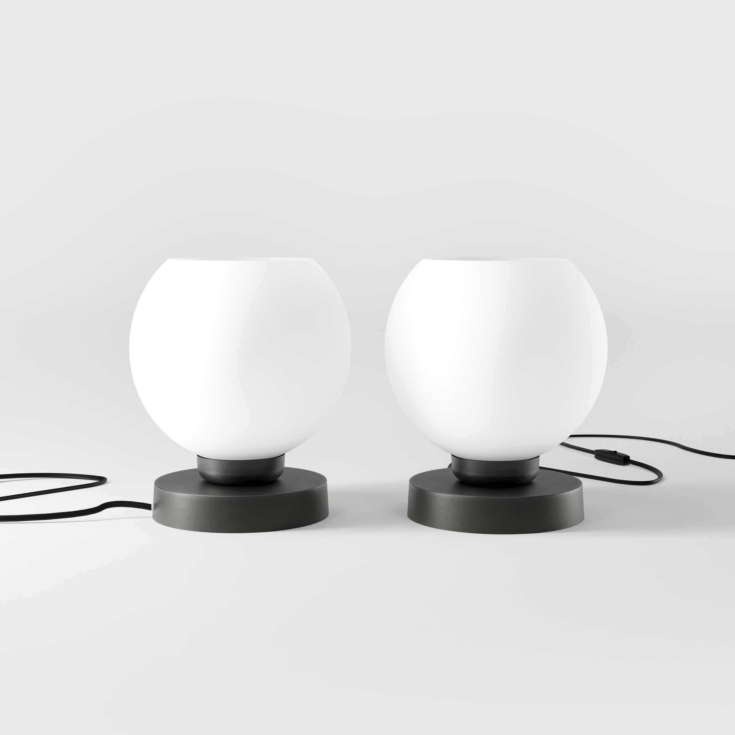 Brass table lamp with frosted glass globe, minimalist and elegant design, ideal for refined interiors - Finish: OBR Dark Bronze