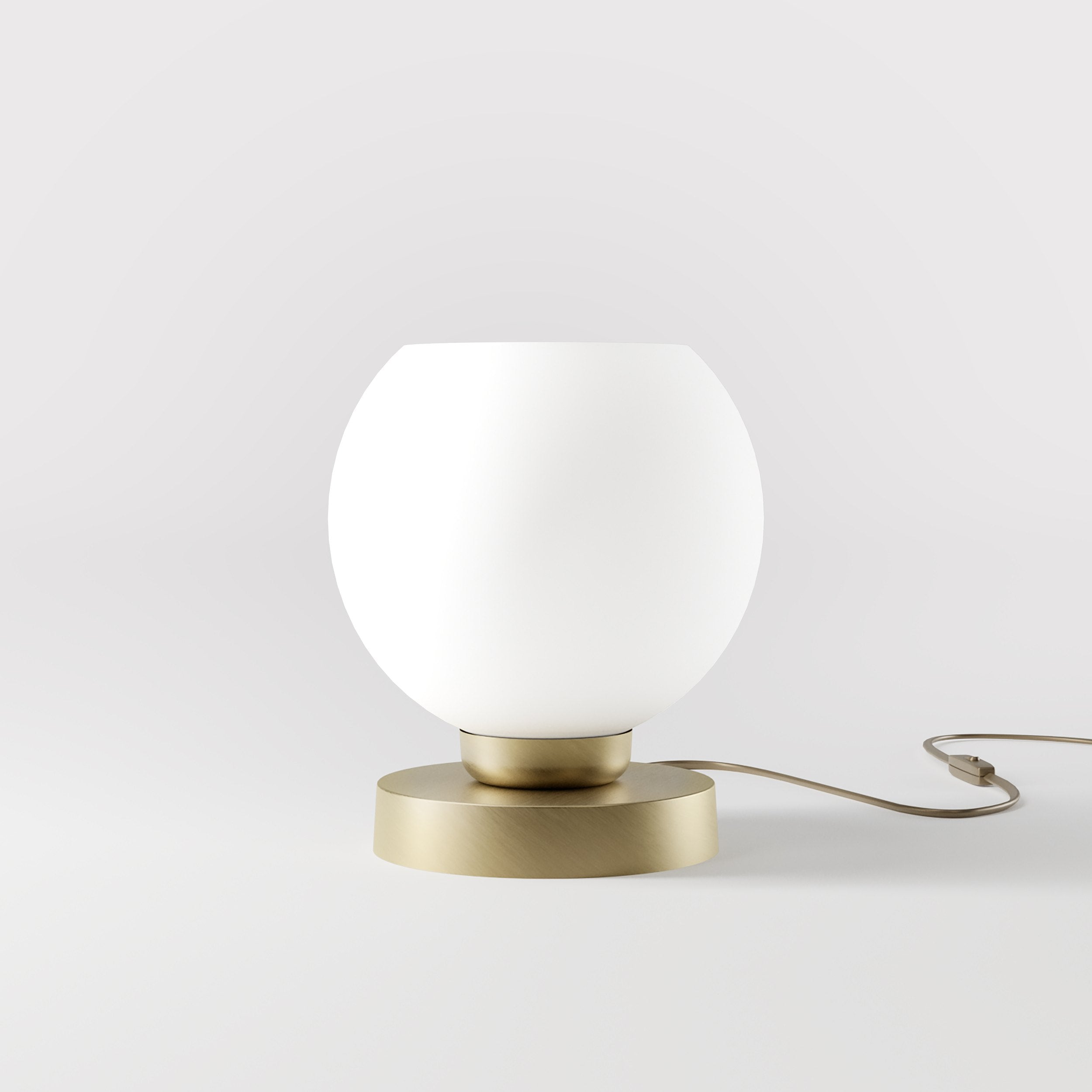 Brass table lamp with frosted glass globe, minimalist and elegant design, ideal for refined interiors - Finish: OBV Bronze Satin Light Brass