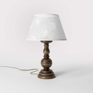 Brass table lamp with turned base and ivory fabric shade embroidered with floral motifs, classic design for interiors - Finish: OAS Antique Brass