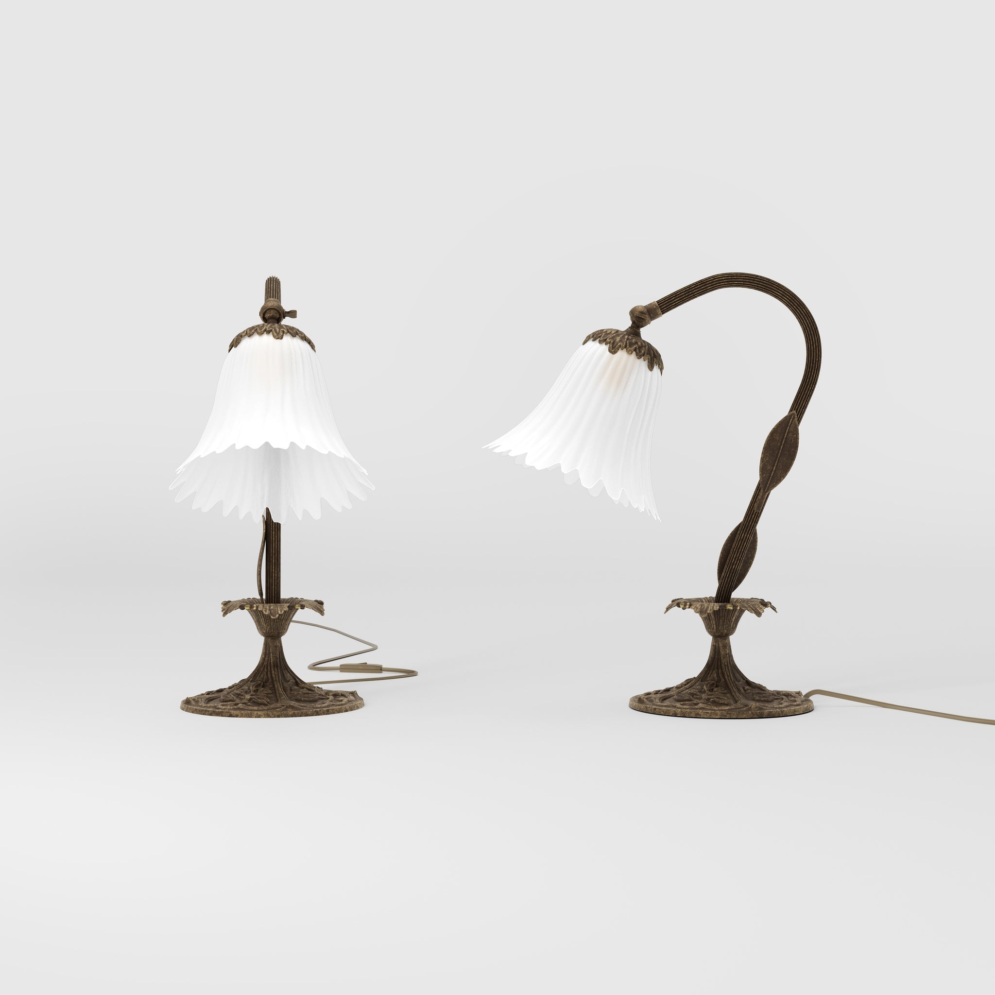 Brass table lamp with sculpted floral frosted glass shade and engraved base by Ghidini 1849 - Finish: OAS Antique Brass