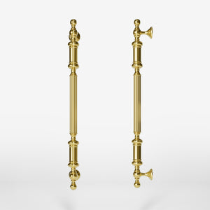 Neoclassical brass pull handle with fluted details, ideal for interior and exterior doors by Ghidini 1849 - Finish: OLV Polished Brass