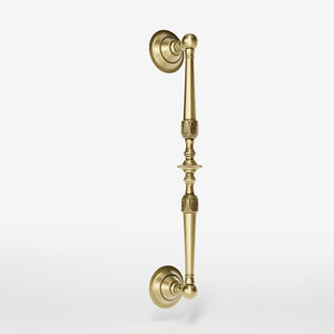 Brass pull handle with engraved details and classic design, ideal for interior and exterior doors by Ghidini 1849 - Finish: OBV Bronze Satin Light Brass