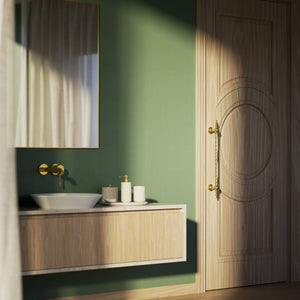 Elegant brass pull handle with decorative motifs, ideal for prestigious doors by Ghidini 1849 - Finish: OLV Polished Brass