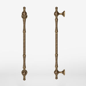 Decorative brass pull handle for classic doors with turned details and artisanal Made in Italy quality by Ghidini 1849 - Finish: OAS Antique Brass